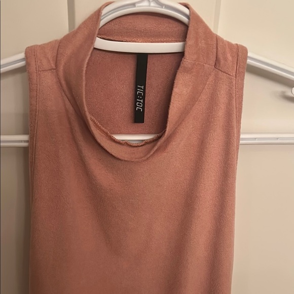 Tic Toc Sexy Pink Fitted Sleeveless Bodysuit, size S - Picture 2 of 6